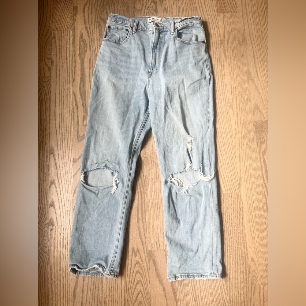 Abercrombie & Fitch The Ankle Straight Ultra High Rise Distressed Jeans Sz 30 - Picture 2 of 5